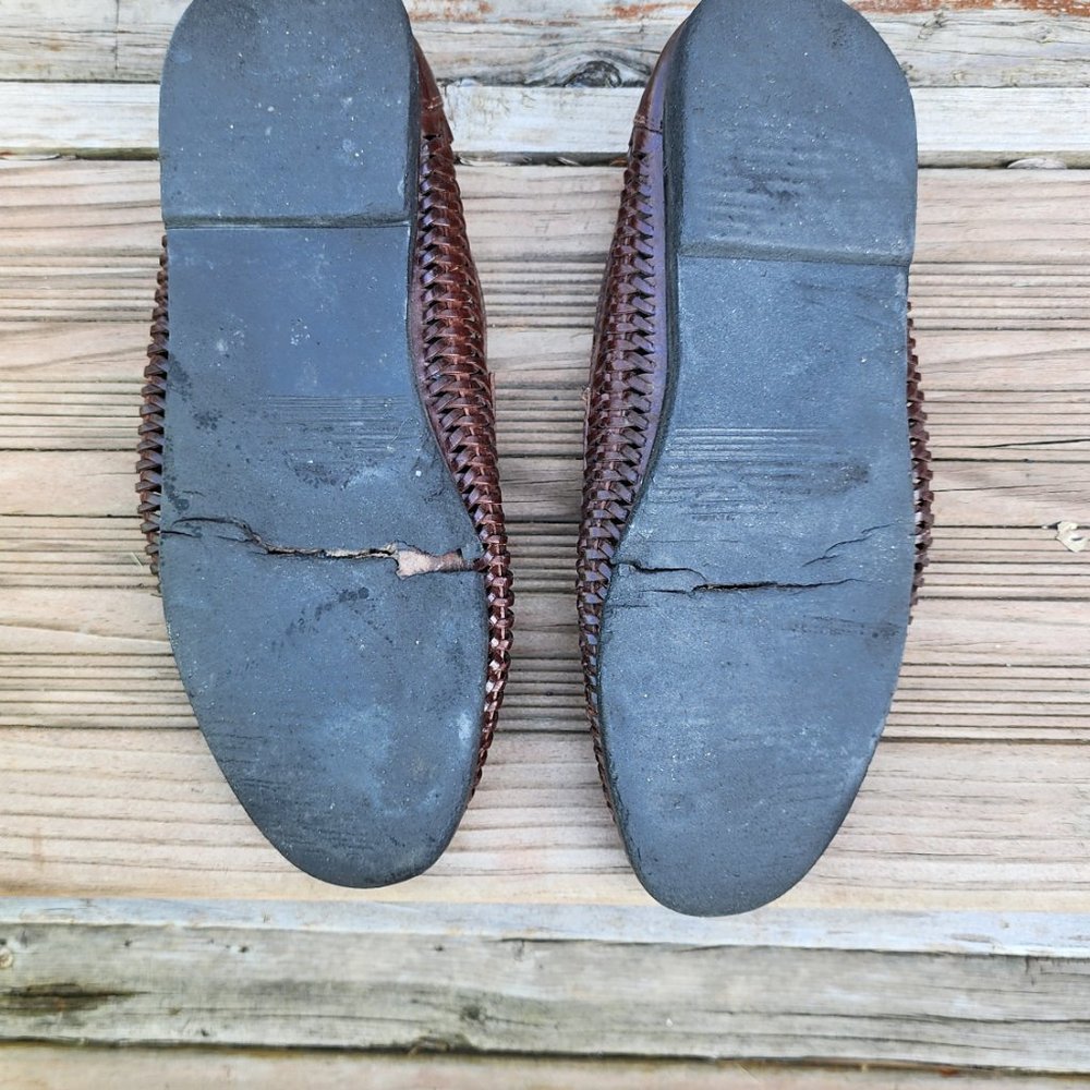 Men's Dress Huarache Size Listed as a 10M, runs big fits like a 10.5 to 11D - Picture 5 of 5